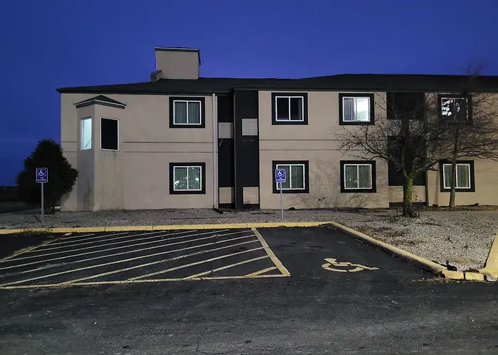 Hotel 6-minonk, Il 2*
